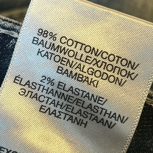 Silver Suki Capri Jeans Distressed Size 27 - Picture 10 of 10